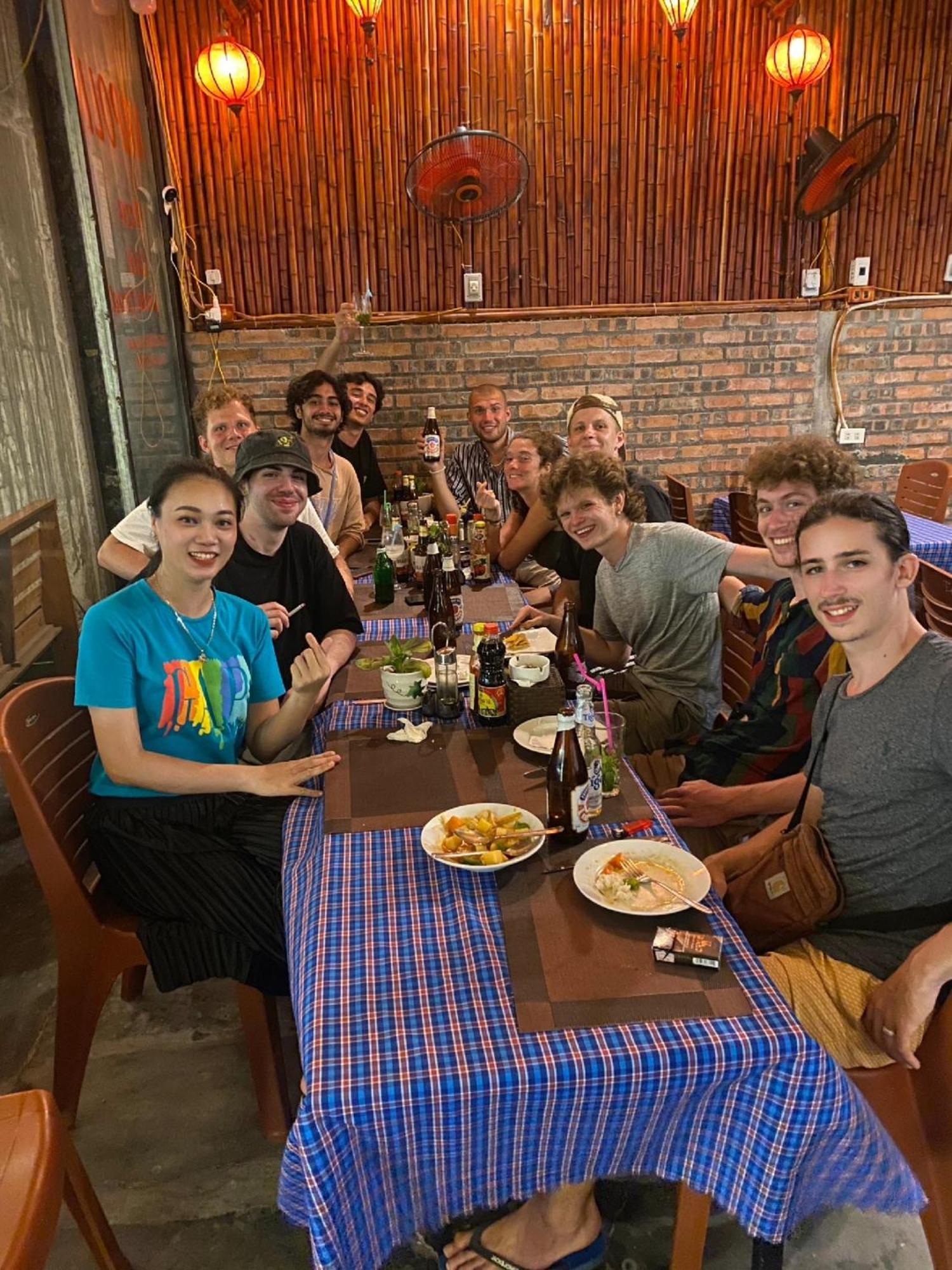 Chan Chau Napoli Hostel מראה חיצוני תמונה