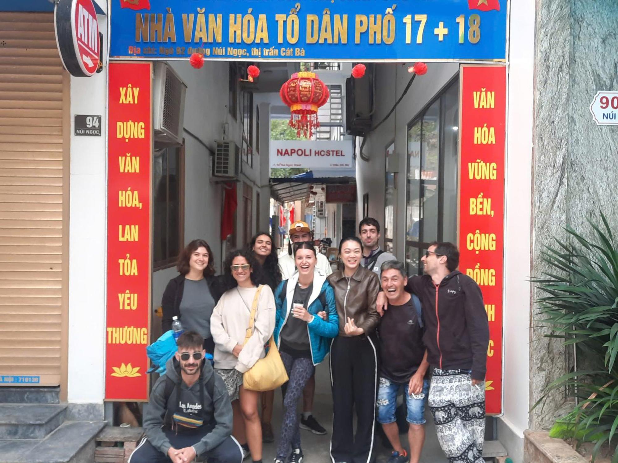 Chan Chau Napoli Hostel מראה חיצוני תמונה